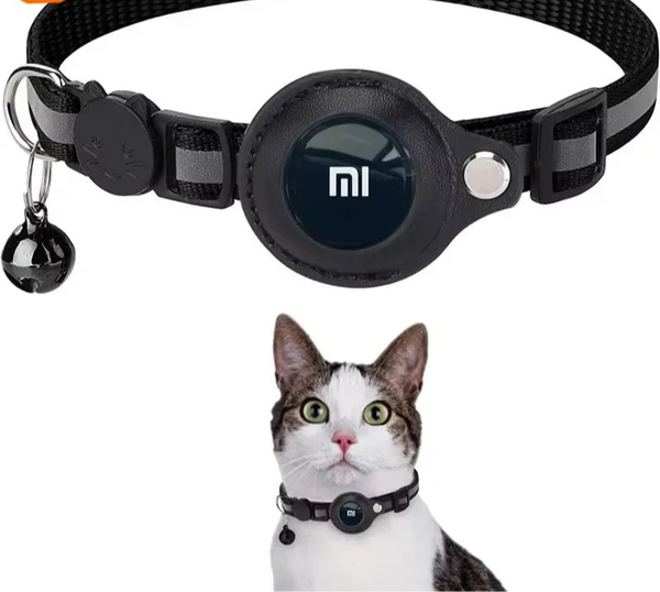 Black pet collar with a digital display and bell, featuring the Xiaomi logo, on a white background with a cat wearing the collar.